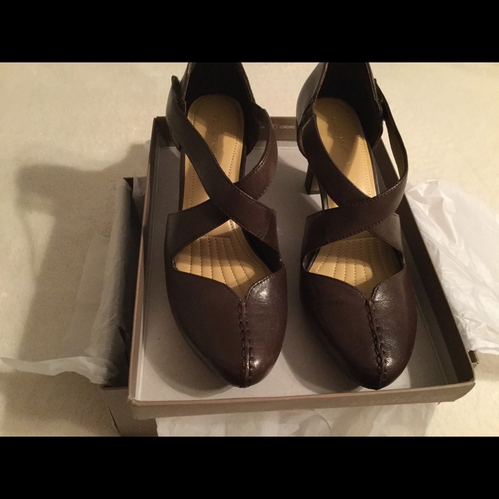 EUC Easy Spirit 7W brown.